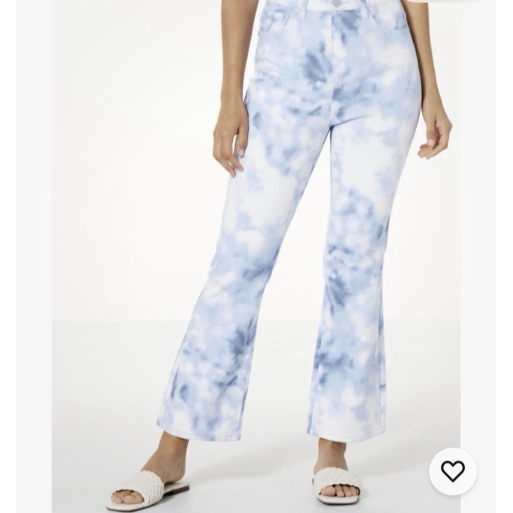DG2 by Diane Gilman Size‎ 6 Classic Stretch Cropped Wide Leg Jeans Cloud Tie Dye